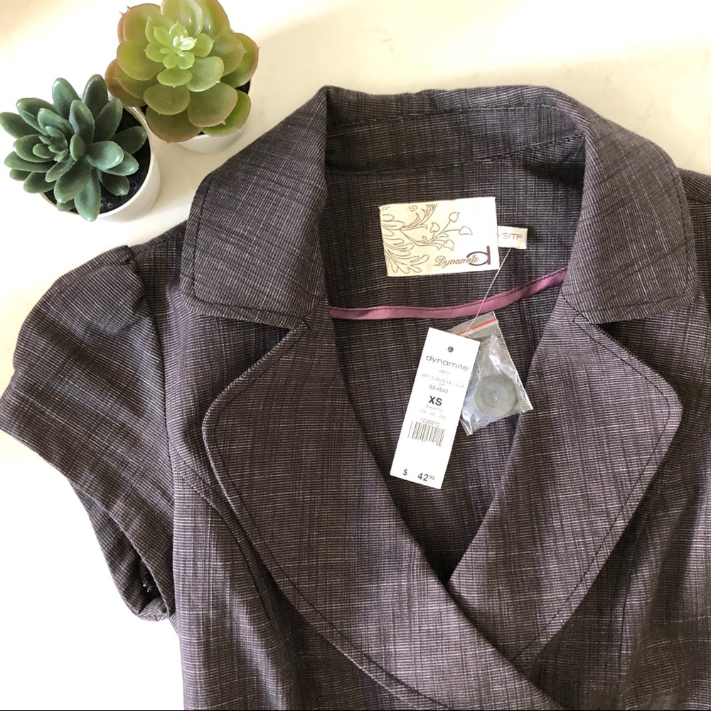 2/$25 - Short sleeved peplum blazer